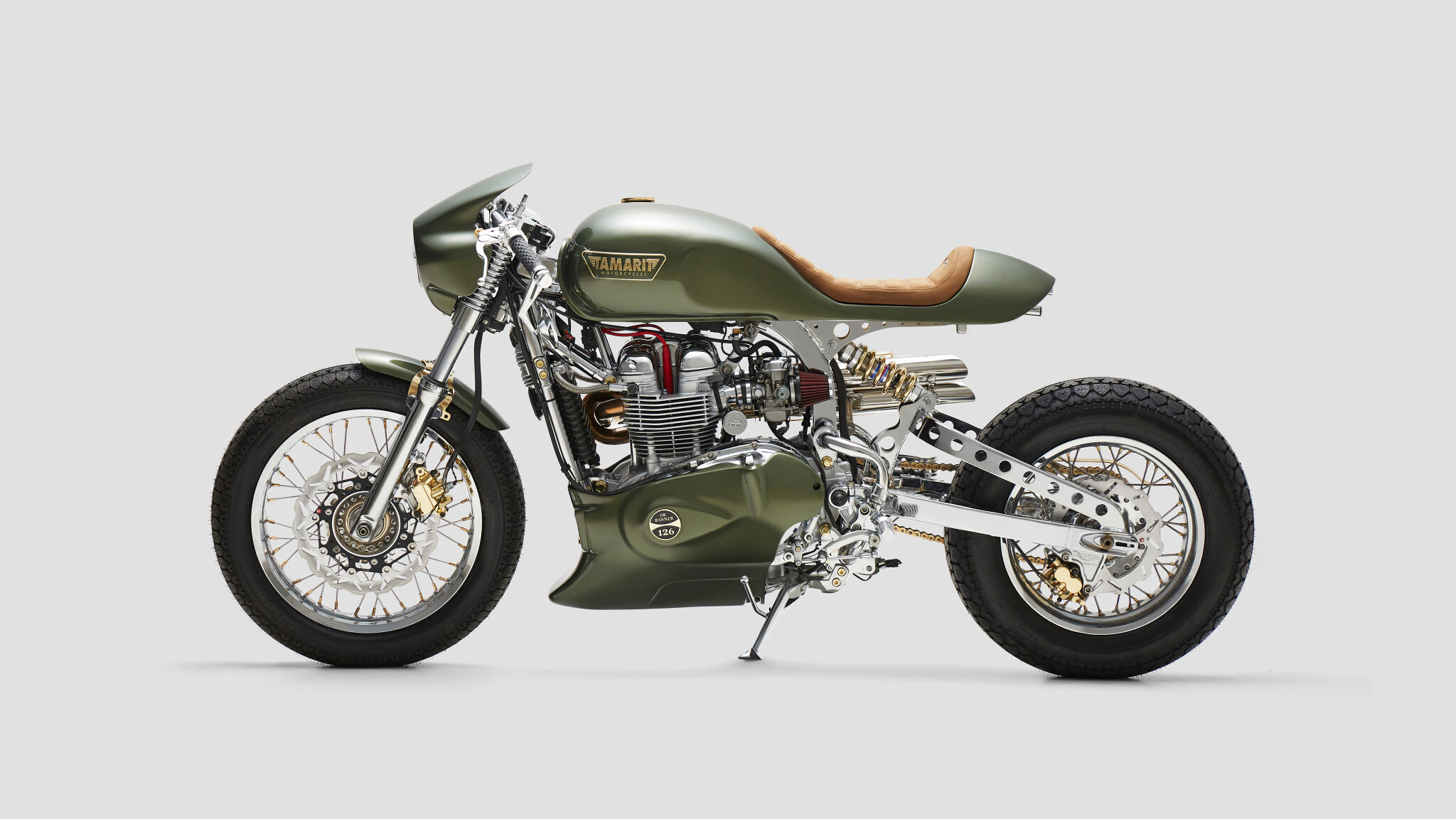 triumph thruxton 900 cafe racer tamarit dr.banner