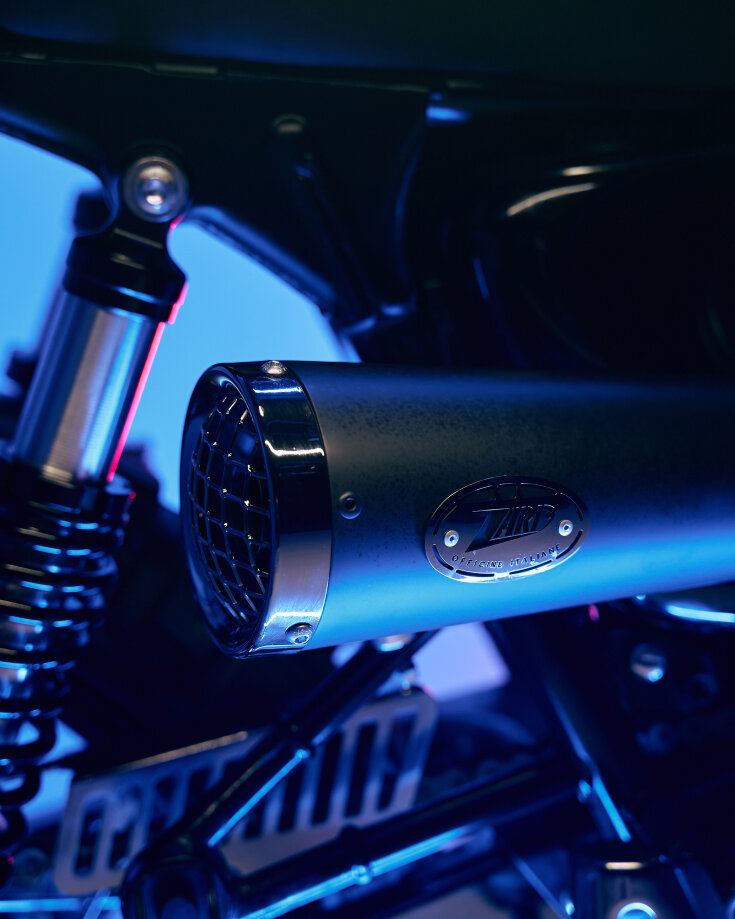 triumph scrambler scrambler tamarit neon city