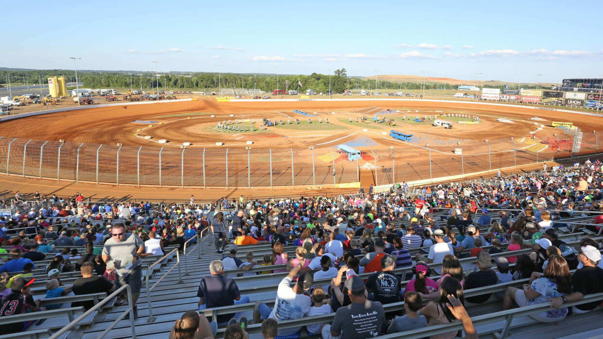 Dirt track