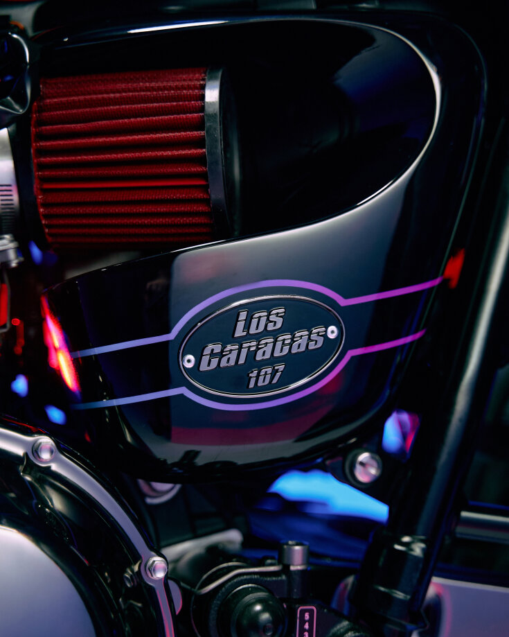 triumph scrambler scrambler tamarit neon city