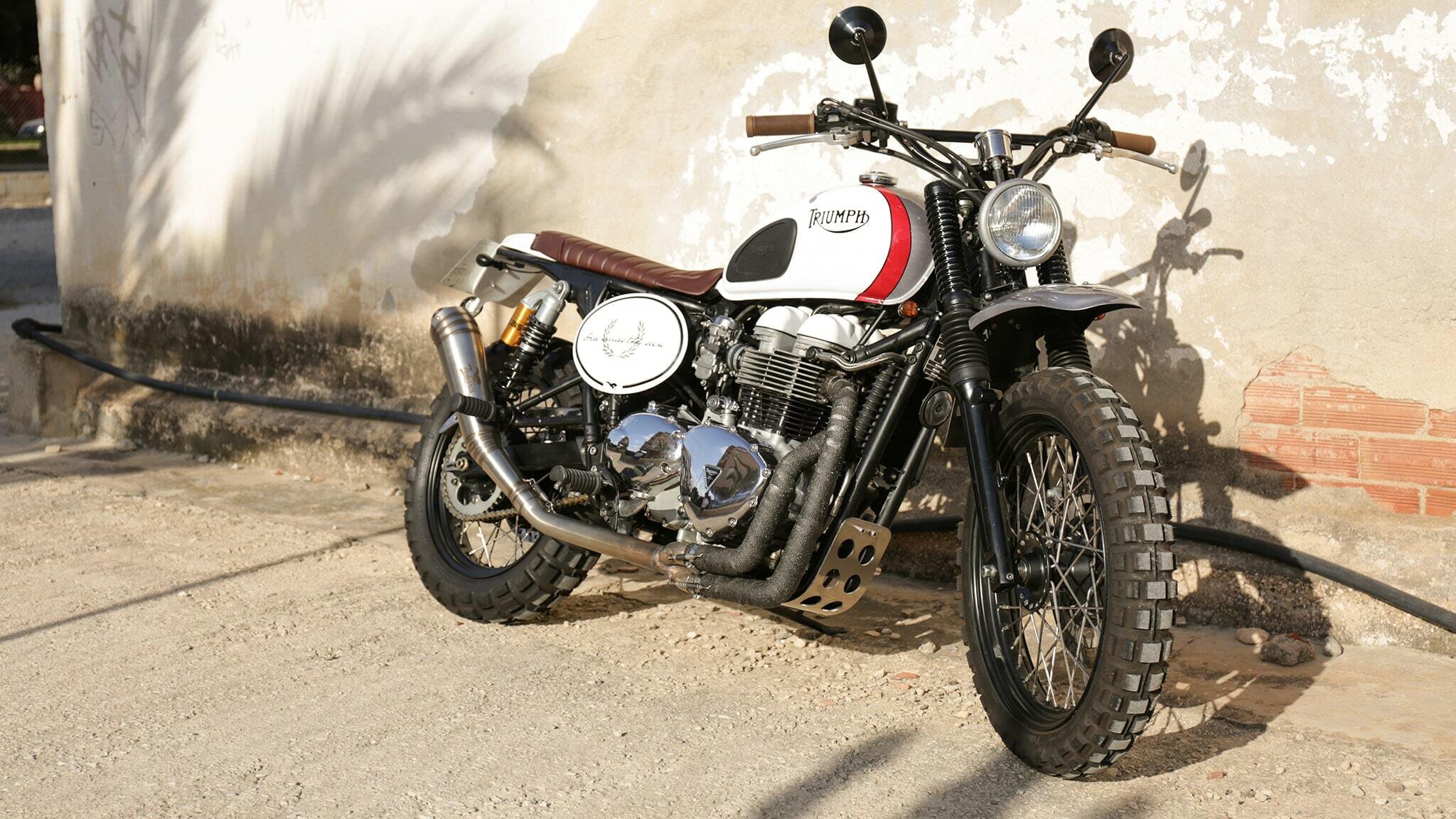 triumph bonneville t100 scrambler tamarit carmela